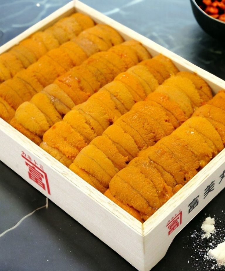 Japanese Bafun Yellow Sea Urchin (Uni) / Narabi - Image 2
